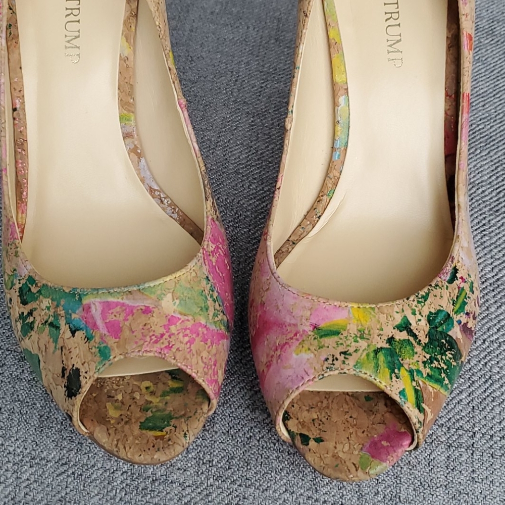 Ivanka Trump heels - Picture 3 of 5